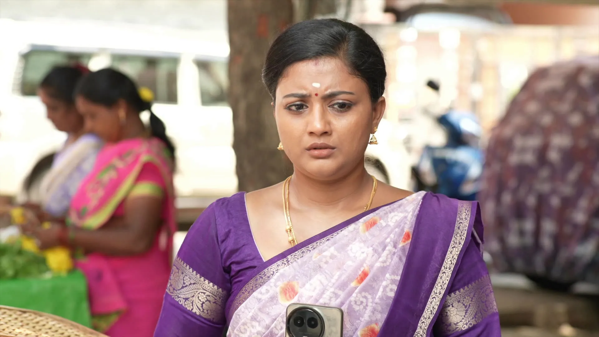 thumbnail - S3:E1128 Sathya's Move Upsets Meena