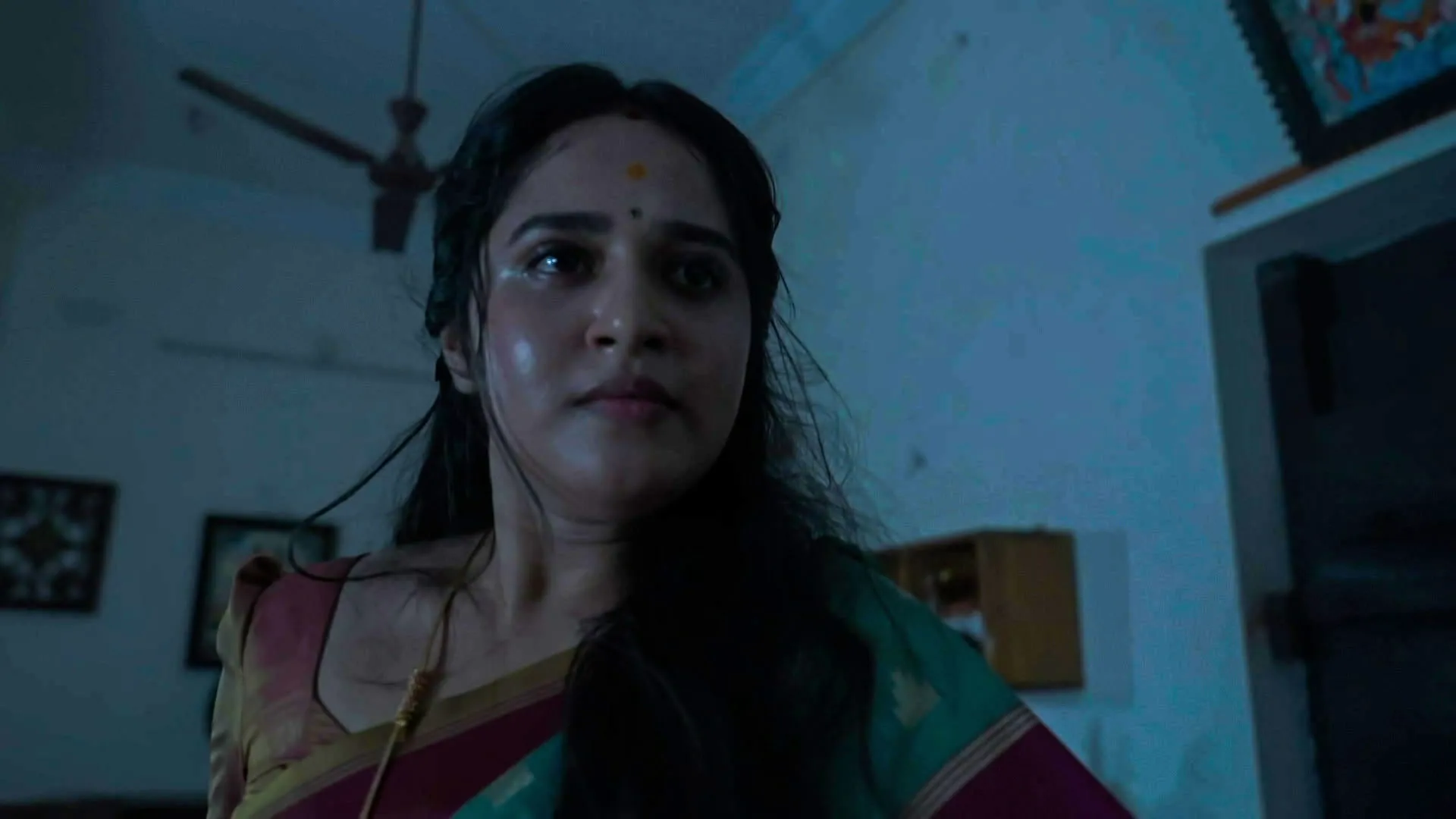 thumbnail - M1:E632 Kanmani's Courageous Stand