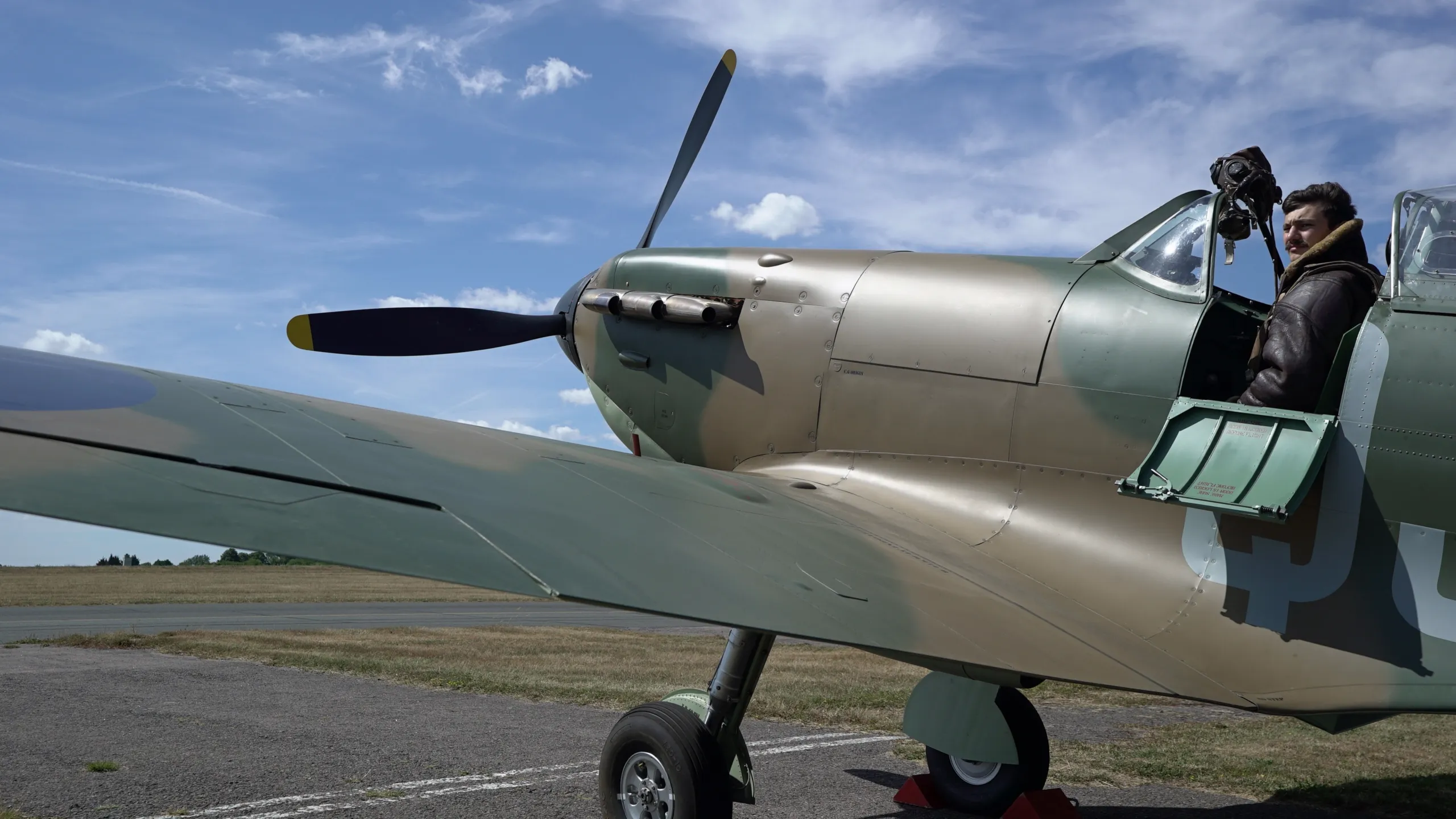 thumbnail - S1:E1 Spitfire