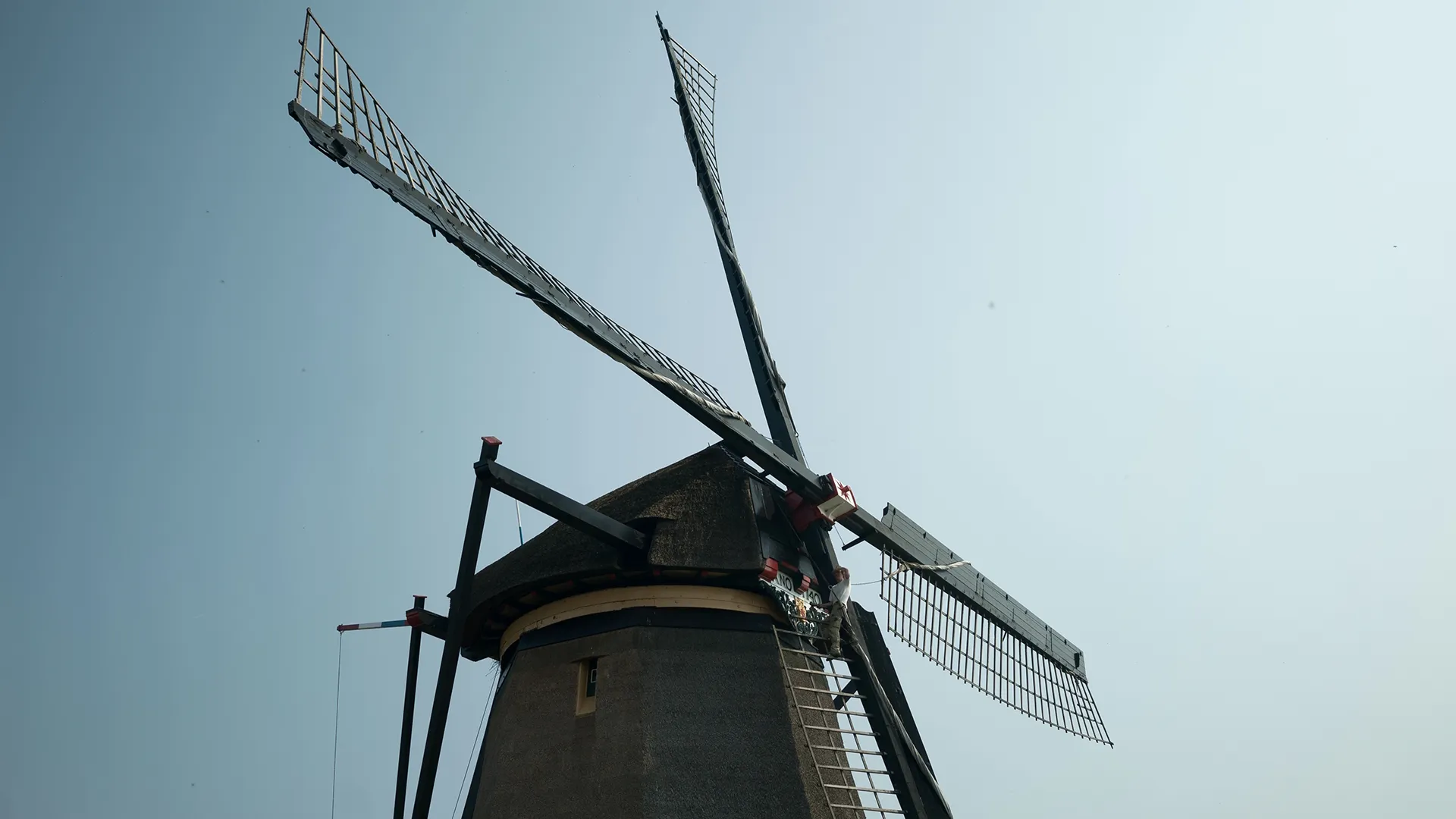 thumbnail - S1:E1 The Netherlands