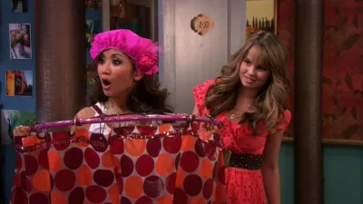 thumbnail - S3:E14 Frozen