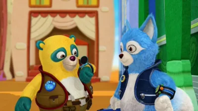 thumbnail - S2:E10 A View to a Mask / Pumpkin Eyes