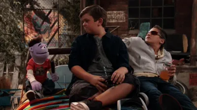 thumbnail - S2:E3 Crash is Having a Baby