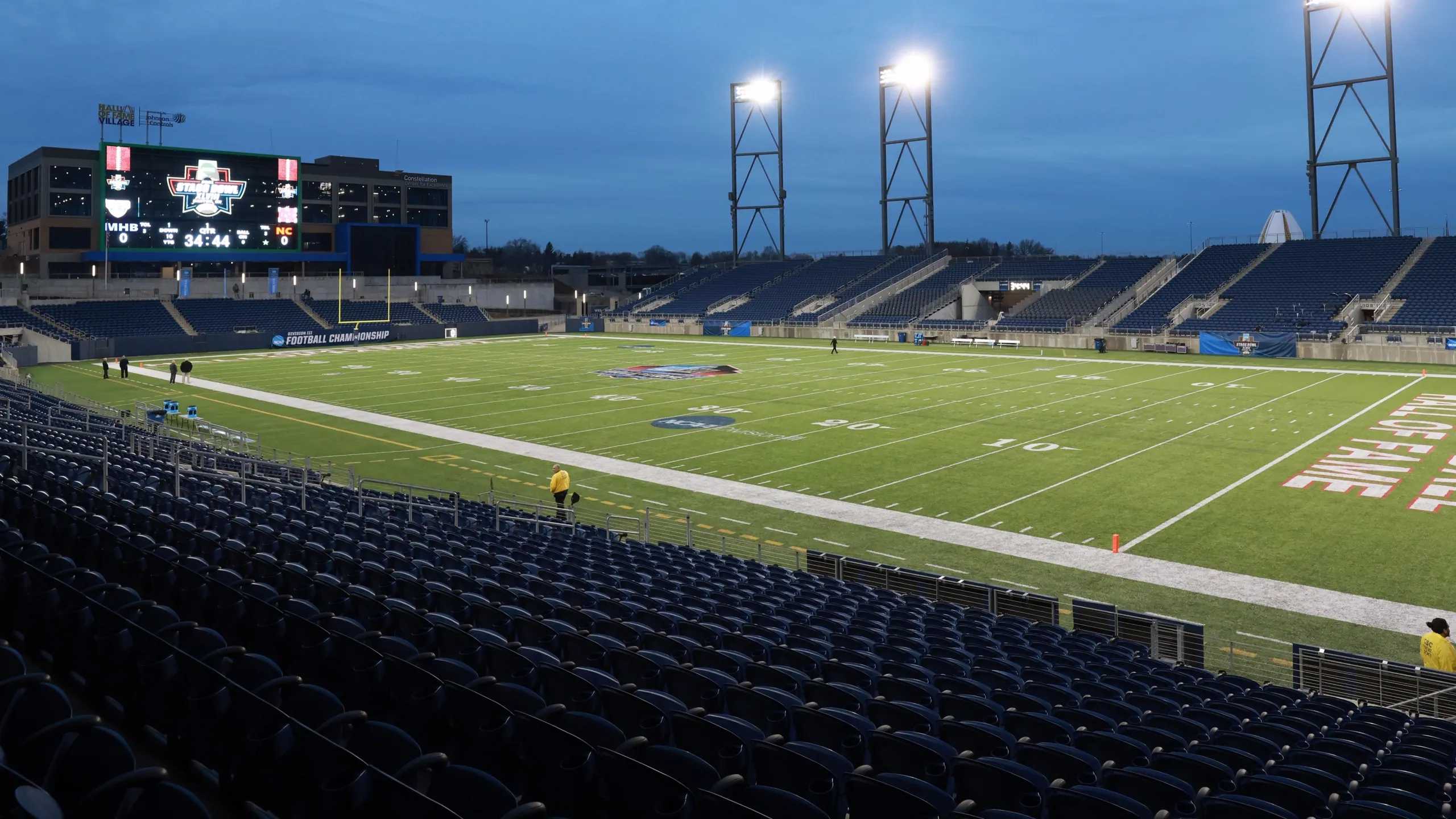 Jacksonville, FL (Jaguars) vs. Tucson, AZ (Raiders) (Boys 14U Round of 16)