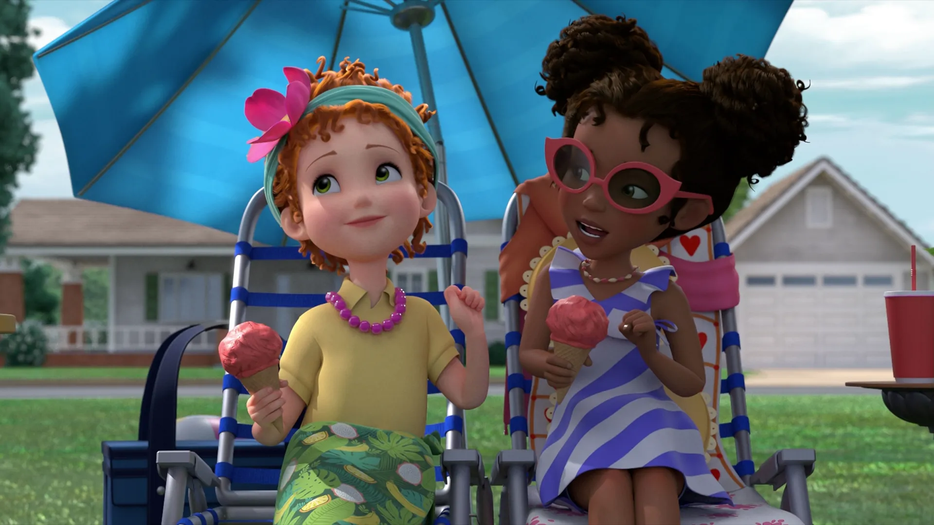 thumbnail - S2:E13 Tea For Three/ Nancy and Bree Take a Vacation