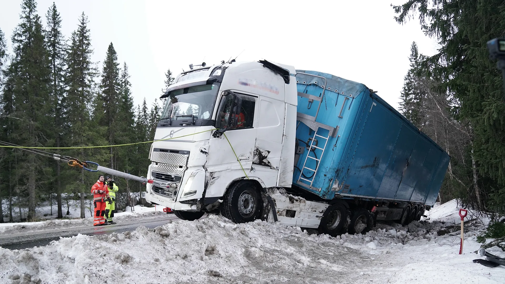 thumbnail - S9:E4 Convoy Carnage