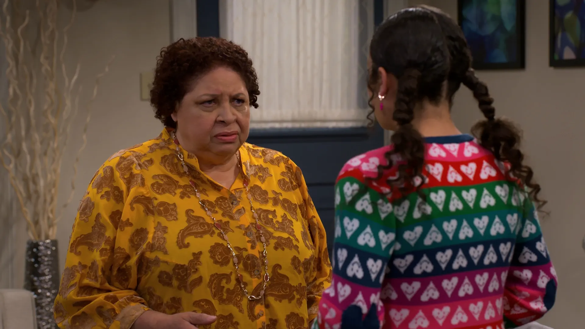 thumbnail - S2:E6 Party People