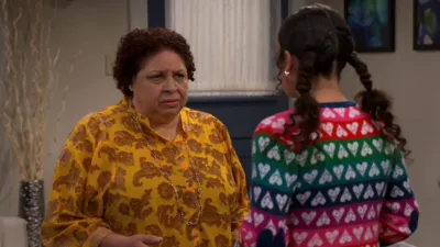 thumbnail - S2:E6 Party People