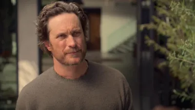 thumbnail - S2:E6 The Legend of the Rollerblades