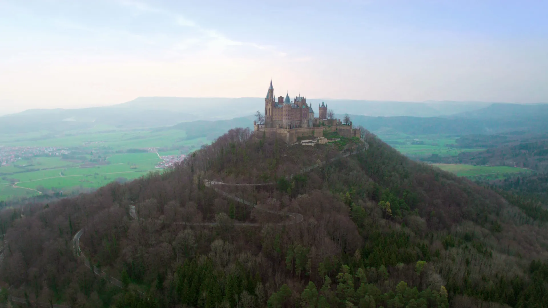 thumbnail - S1:E3 Germany
