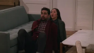 thumbnail - S2:E16 The Jersey Connection