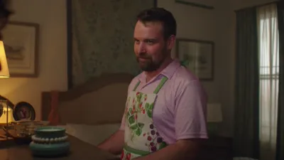 thumbnail - S2:E3 Grant's Dinner Party