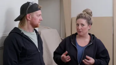 thumbnail - S1:E7 Main Floor Magic