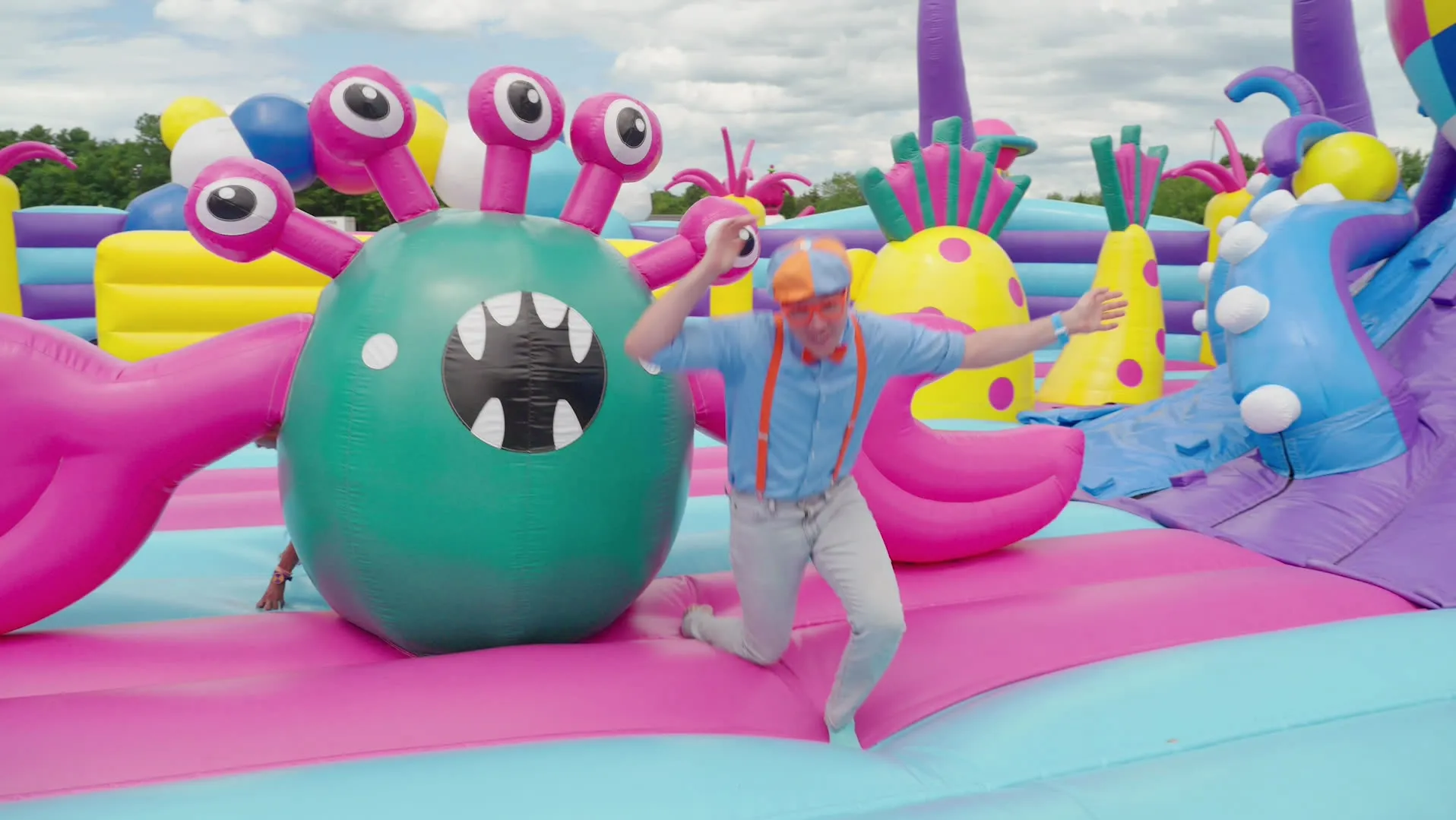 thumbnail - S1:E3 Blippi and Meekah’s Under the Sea Foam Party