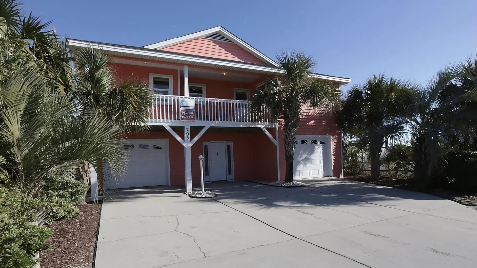 thumbnail - S3:E10 Carolina Beach Home