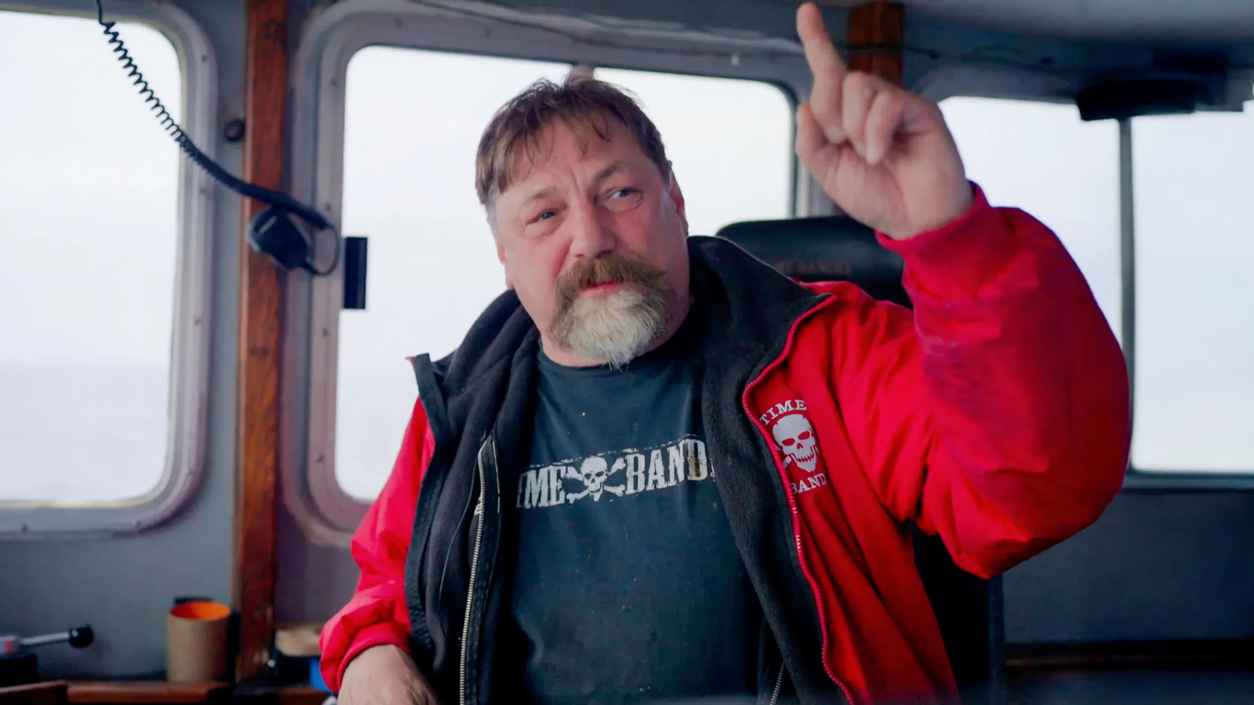 thumbnail - S21:E4 Mutiny on the Confidence