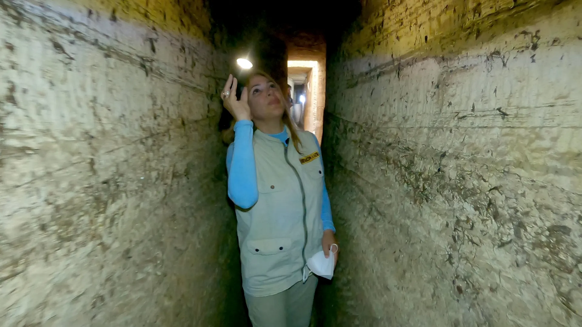 thumbnail - S3:E7 Cleopatra, Egypt's Last Pharaoh