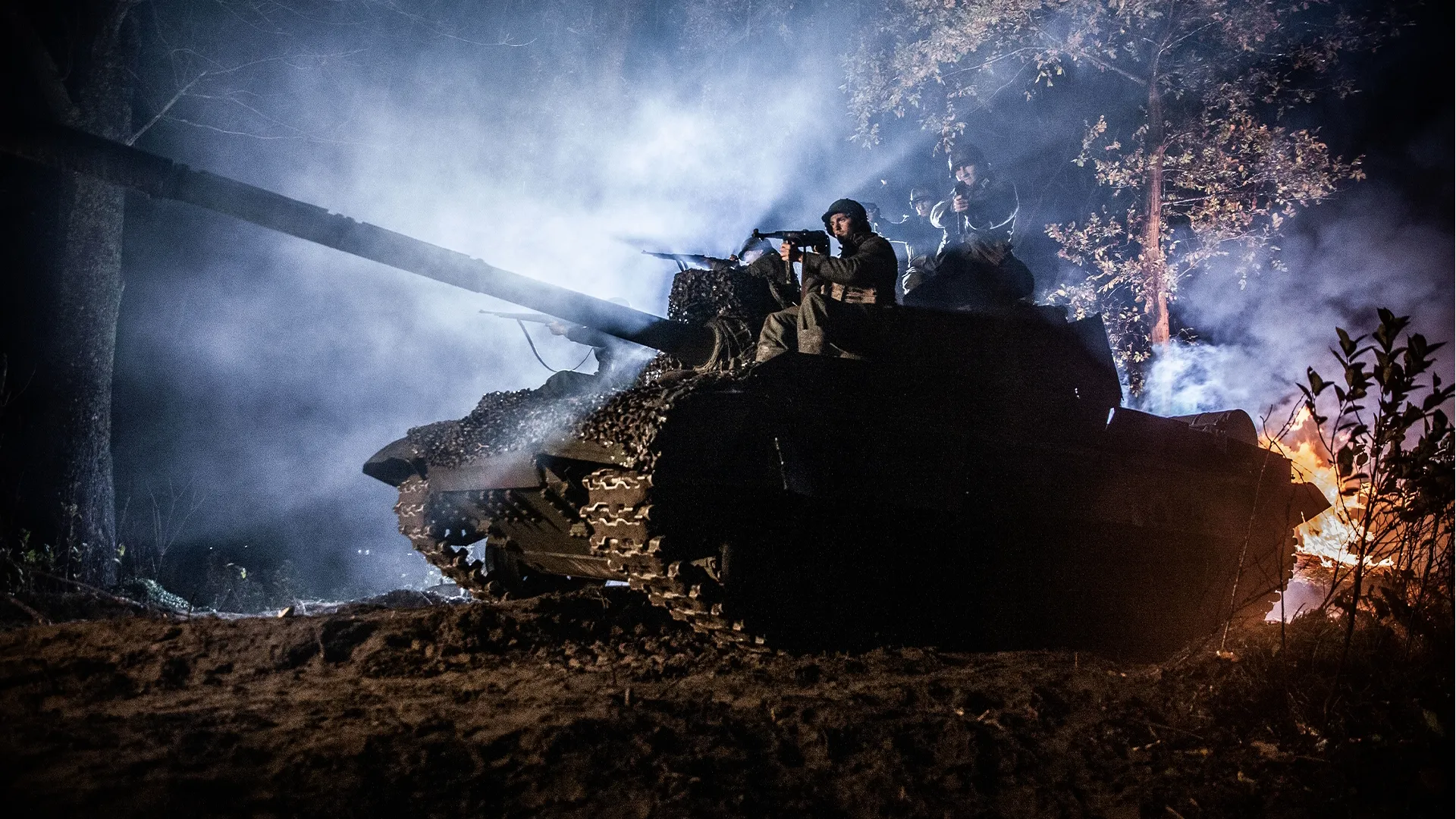 thumbnail - S4:E5 Nazi Tank Hunters