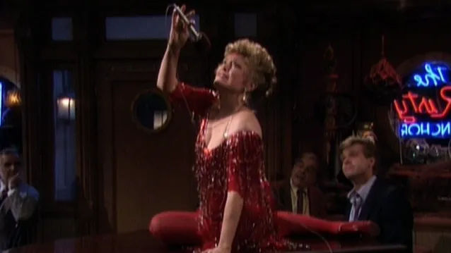 thumbnail - S7:E19 Journey to the Center of Attention