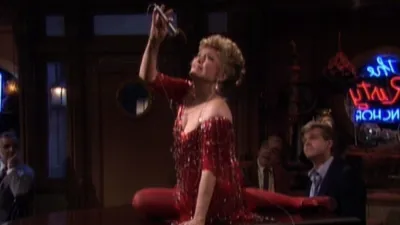 thumbnail - S7:E19 Journey to the Center of Attention