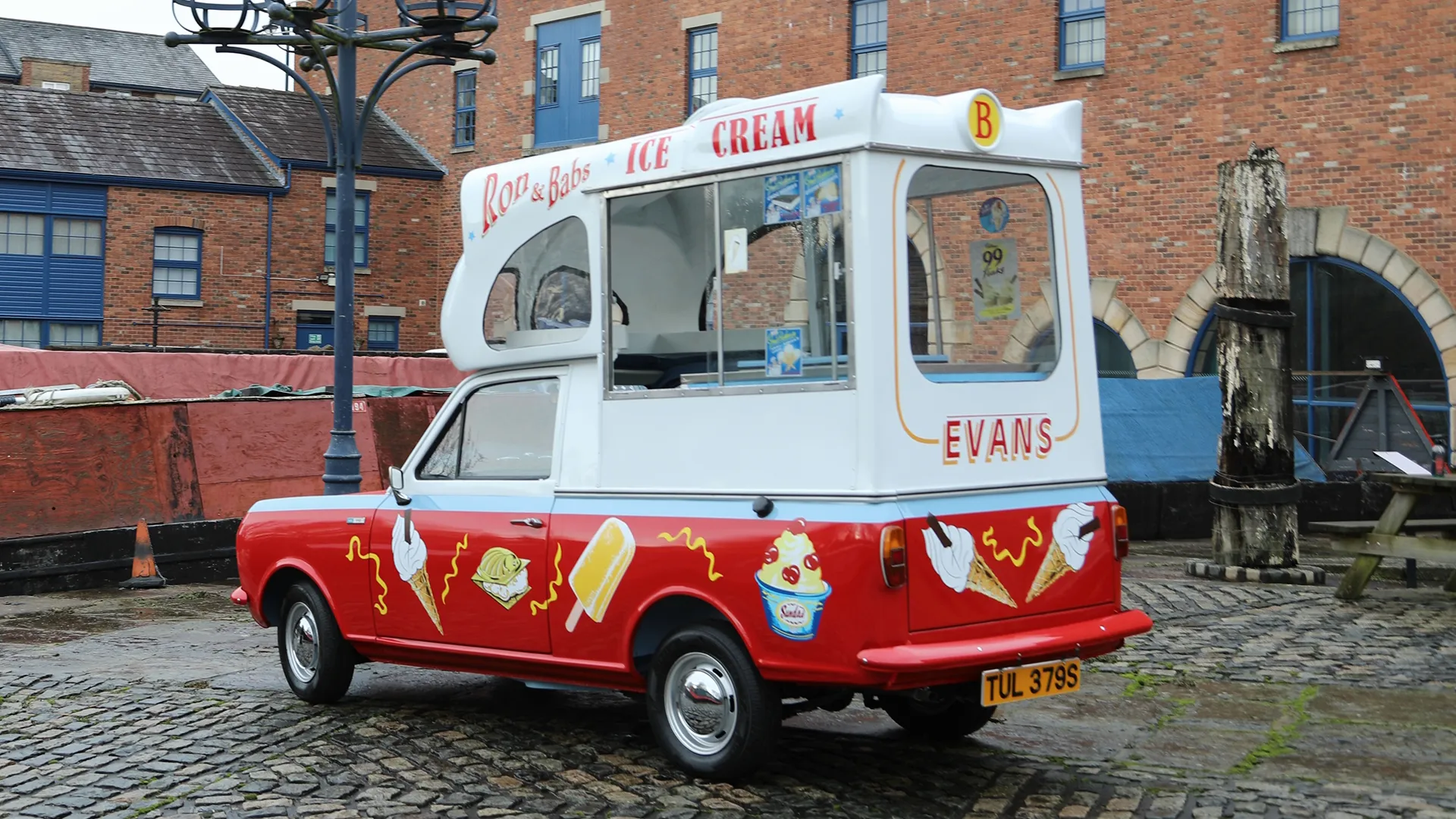 thumbnail - S9:E9 Beford Ice Cream Van