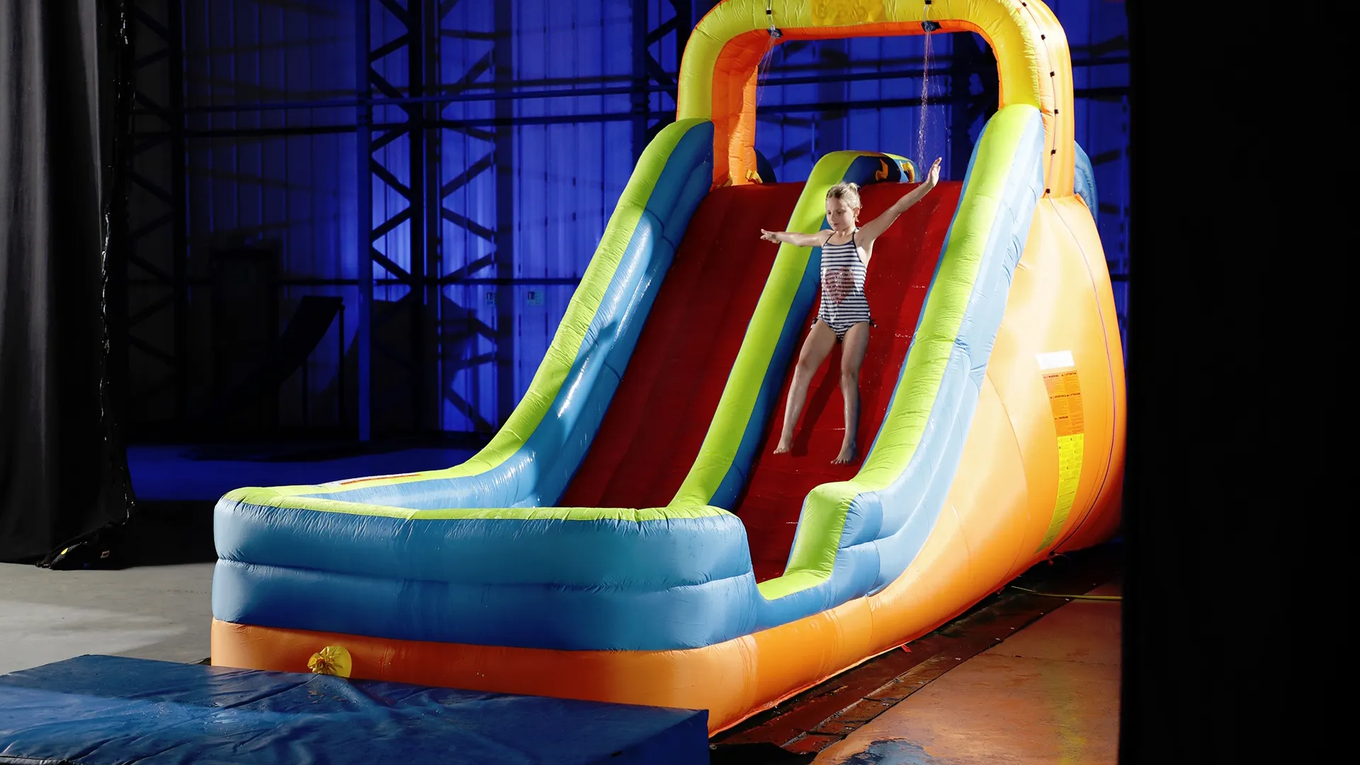 thumbnail - S8:E8 Stunts on Surf