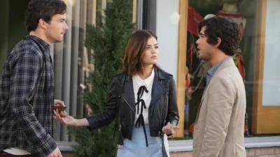 thumbnail - S7:E11 Playtime