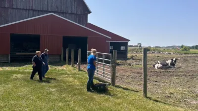 thumbnail - S24:E2 I've Never Met Herbivore