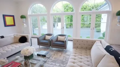 thumbnail - S1:E2 Beverly Hills Ultimate Estates