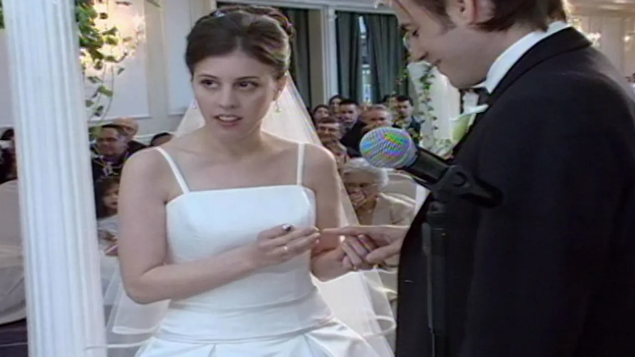 thumbnail - S18:E2 Close Calls, Crazy Canines, and Department of Duh