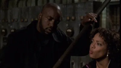 thumbnail - S4:E10 Unusual Suspects