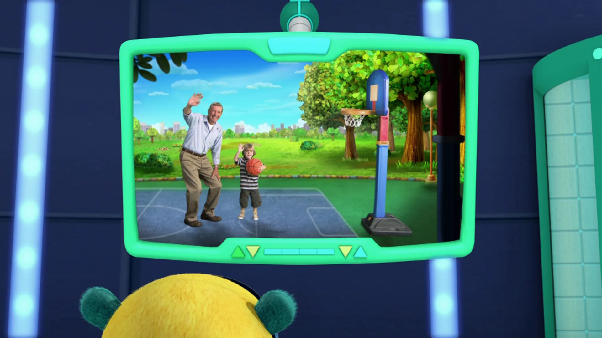 thumbnail - S1:E2 Shoot a Basketball