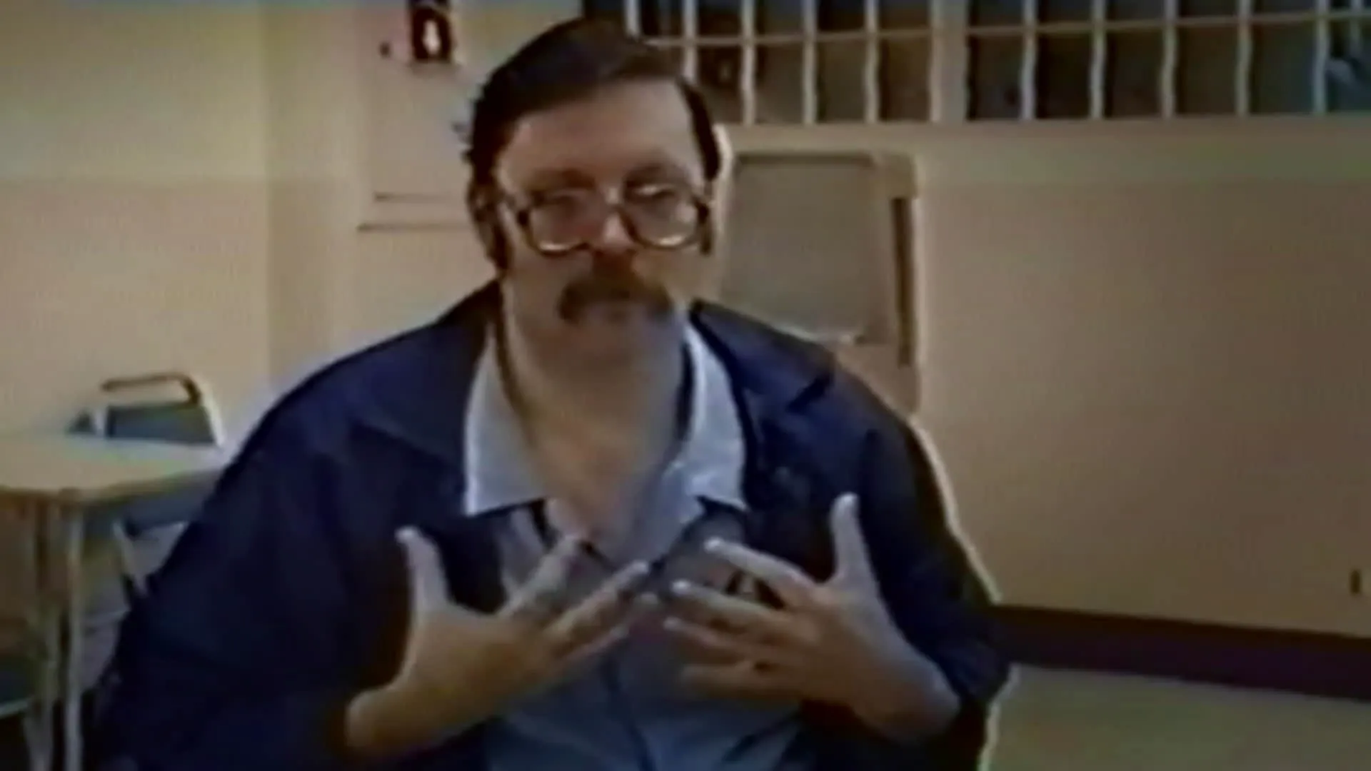 thumbnail - S1:E5 Ed Kemper: The Co-Ed Killer