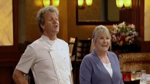 thumbnail - S3:E9 3 Chefs Compete