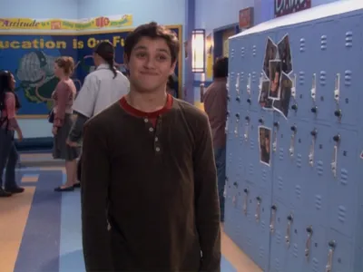 thumbnail - S2:E1 Versa Day