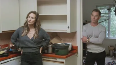 thumbnail - S1:E8 Giving Up the Ghost Flip