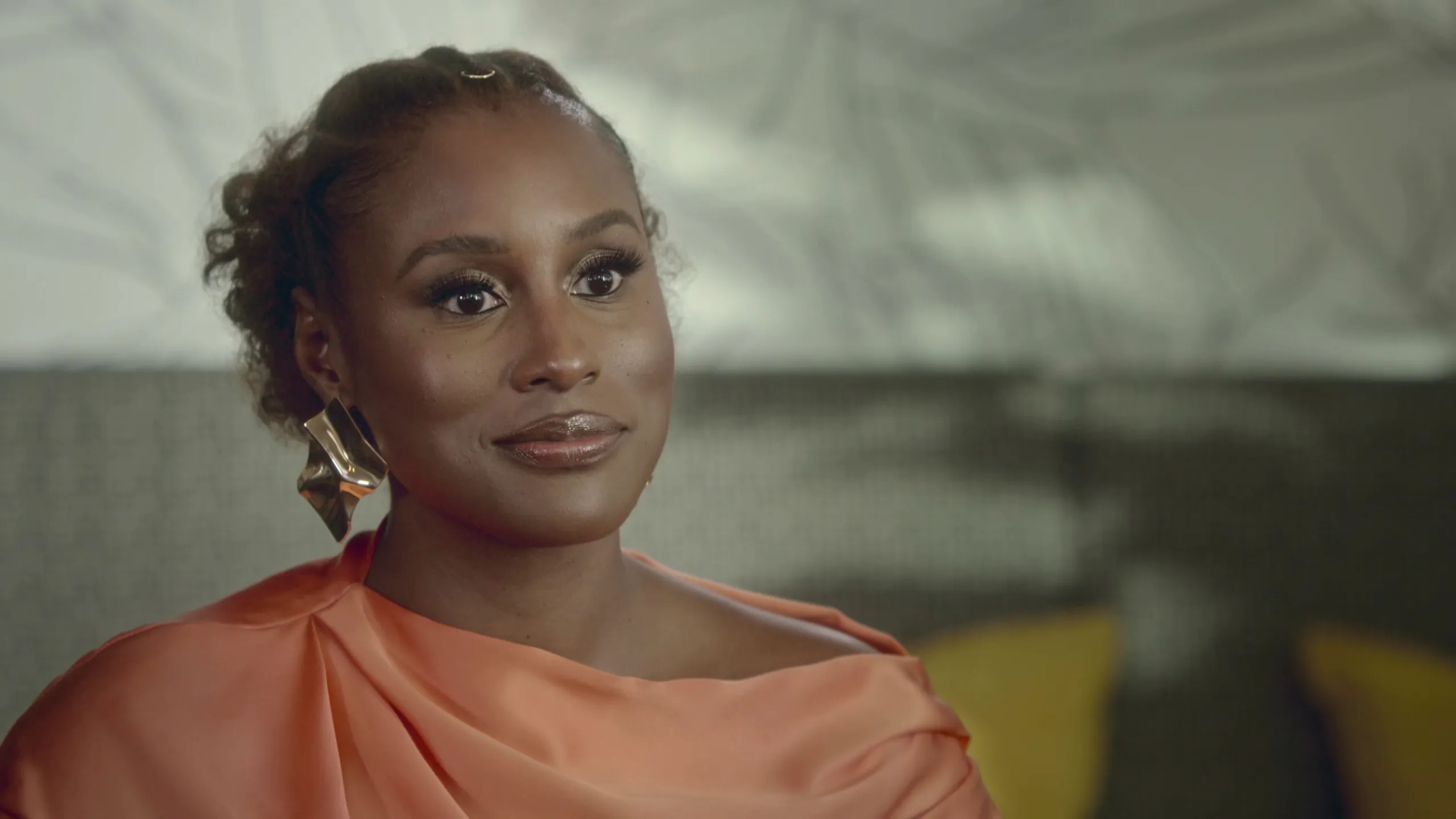 thumbnail - S1:E2 Issa Rae I Powerful Versatility 
