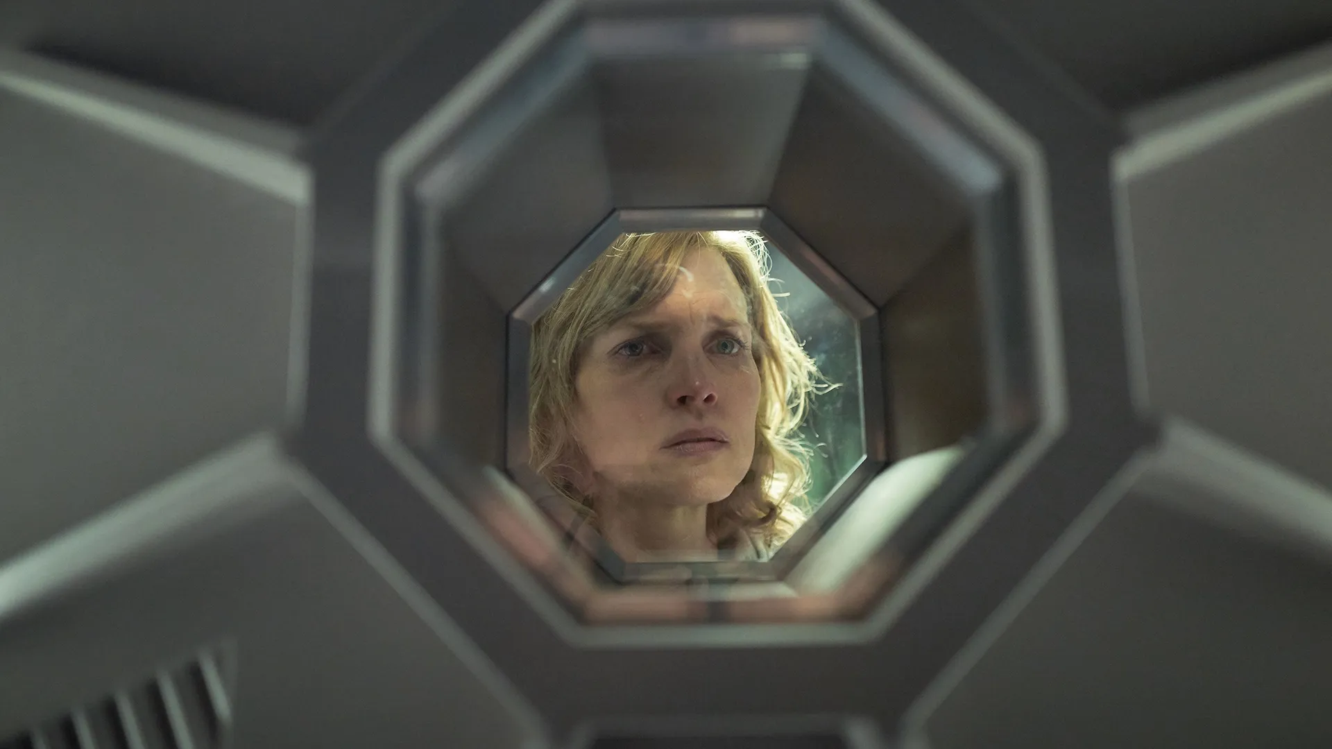 thumbnail - S1:E5 Darkest Days