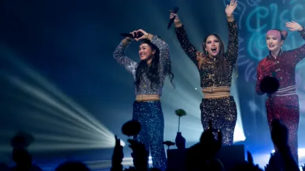 “Unbreakable" | Electric Bloom Music Video