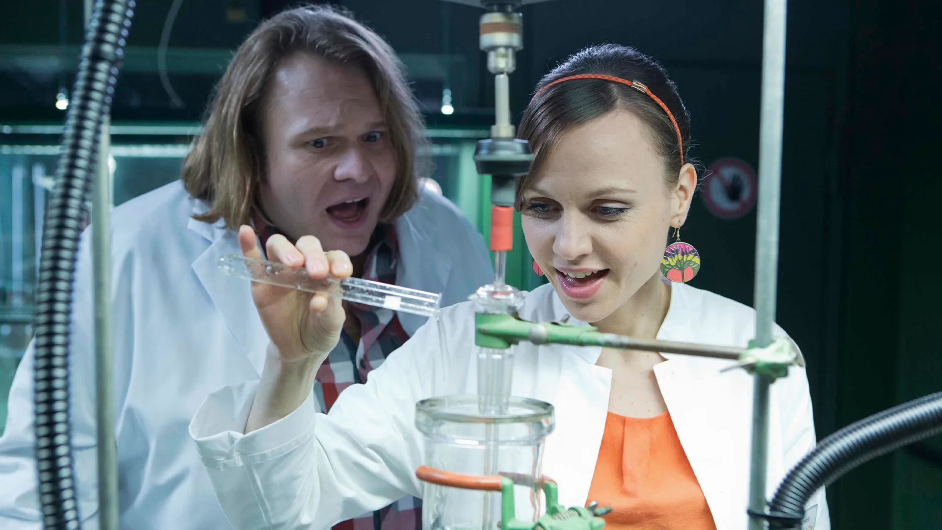 thumbnail - S4:E7 Alles Plastik