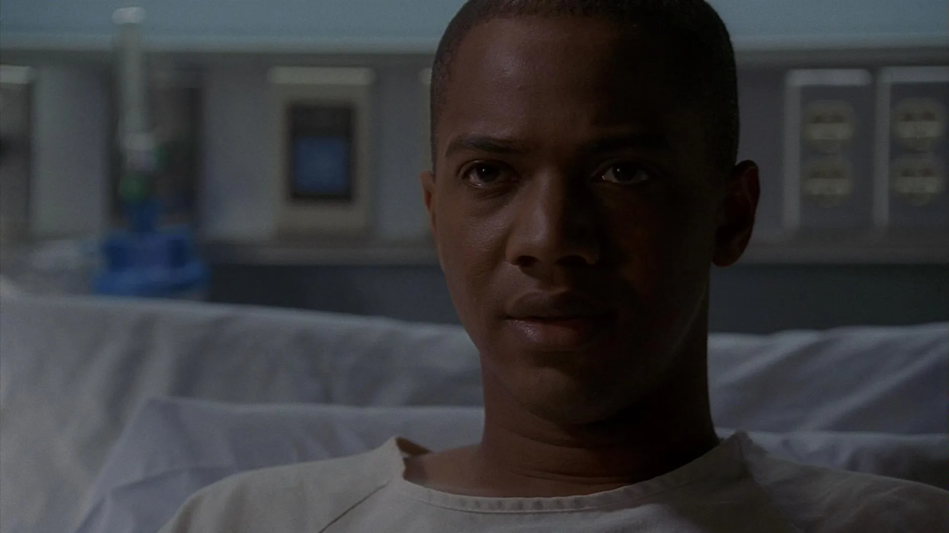 thumbnail - S5:E17 Underneath