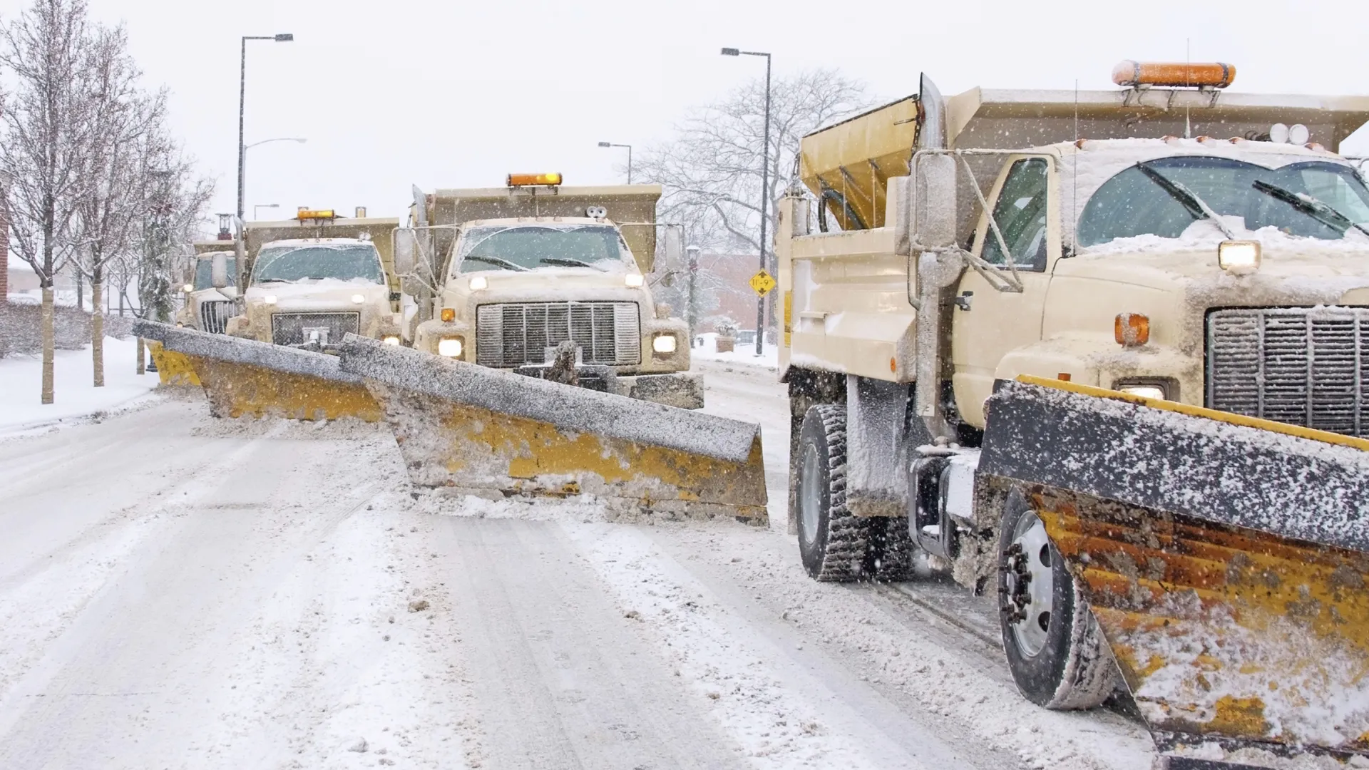 thumbnail - M11:Ep8 Tapioca Pudding, Snow Ploughs, Paddle Boats, Fibre Cement Siding