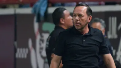 thumbnail - S1:E3 The Fighter