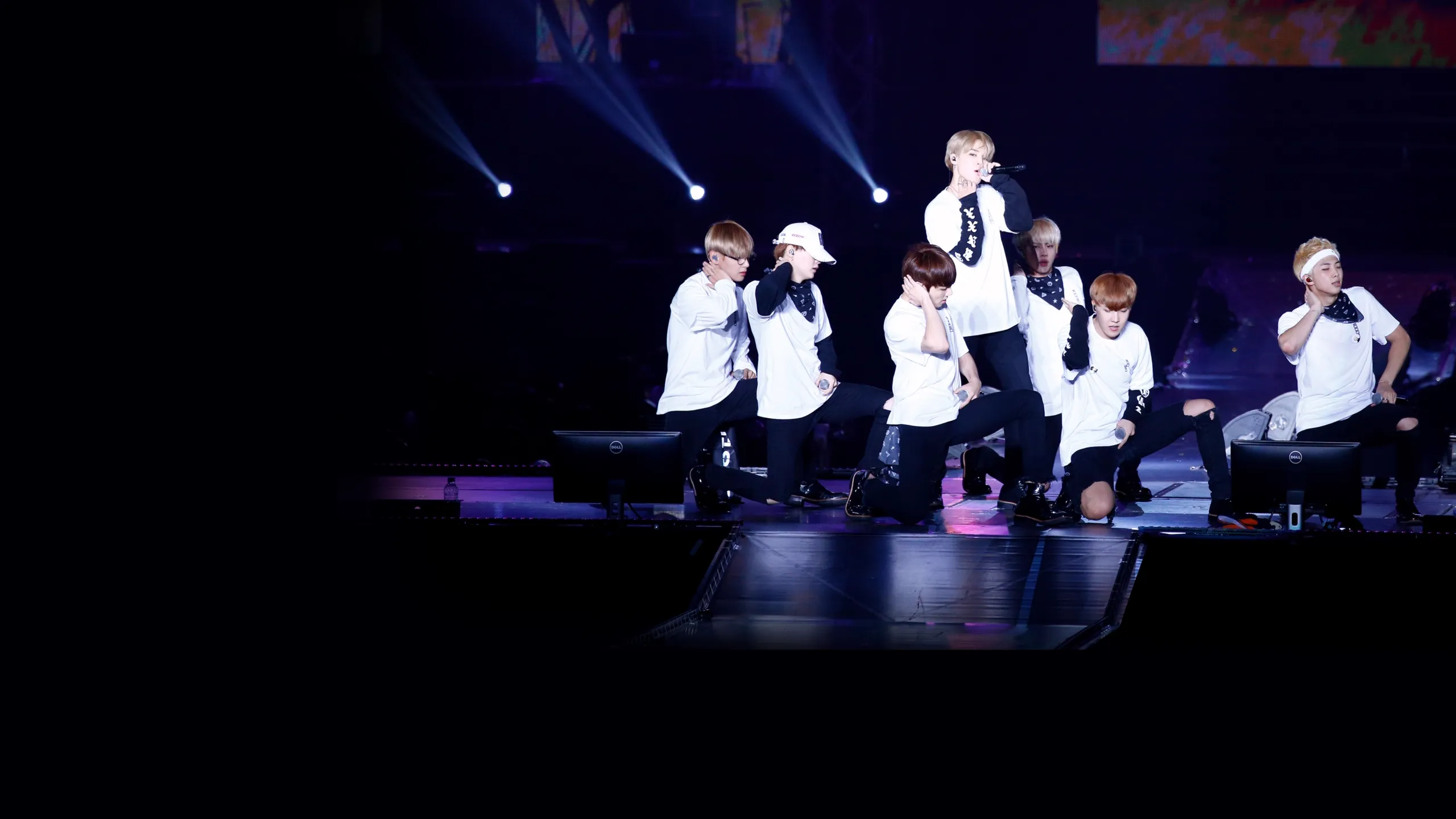 2016 BTS-The Most Beautiful Moment in Life on Stage: Epilogue