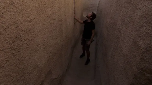 thumbnail - S1:E2 Moving Mountains