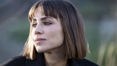 thumbnail - S1:E5 The Boy With the Wound on His Chest