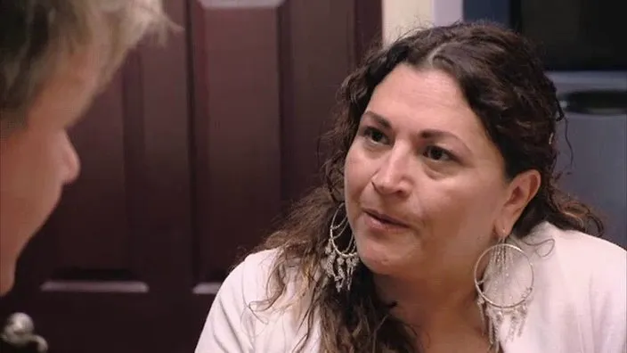 thumbnail - S6:E9 Bella Luna