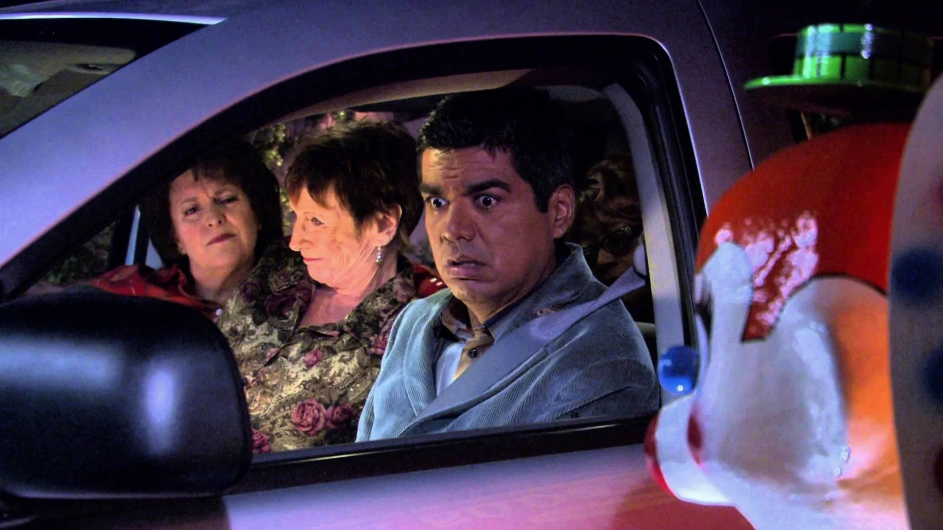 thumbnail - S5:E4 George Drives the Batmobile