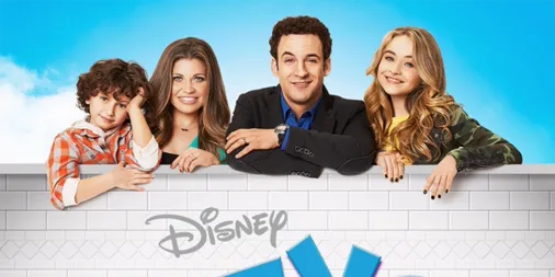 Se hele afsnit af Rileys verden | Disney+