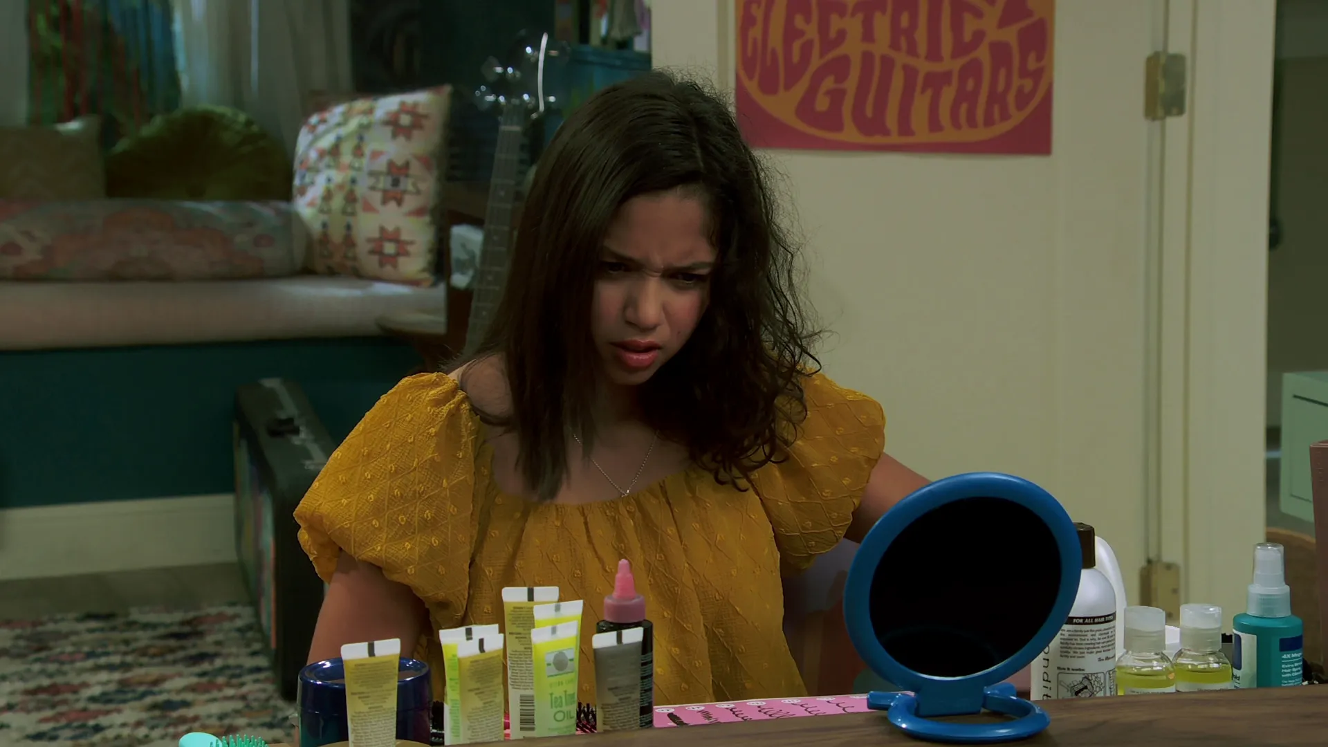 thumbnail - S3:E7 The Hair Switch Project